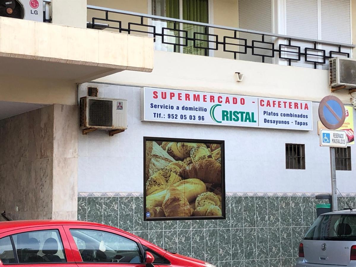 Apartamento Totalmente Reformado Con Piscina Y Jardines Al Lado De La Playa De La Carihuela 토레몰리노스 외부 사진