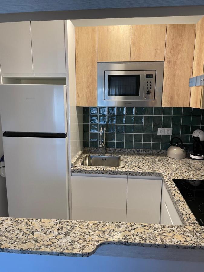 Apartamento Totalmente Reformado Con Piscina Y Jardines Al Lado De La Playa De La Carihuela 토레몰리노스 외부 사진