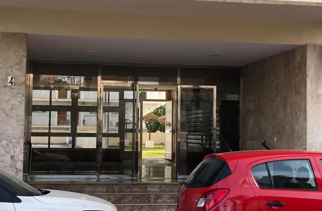 Apartamento Totalmente Reformado Con Piscina Y Jardines Al Lado De La Playa De La Carihuela 토레몰리노스 외부 사진